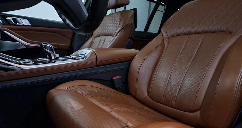 BMW X7 cena 334900 przebieg: 145667, rok produkcji 2020 z Chocz małe 466